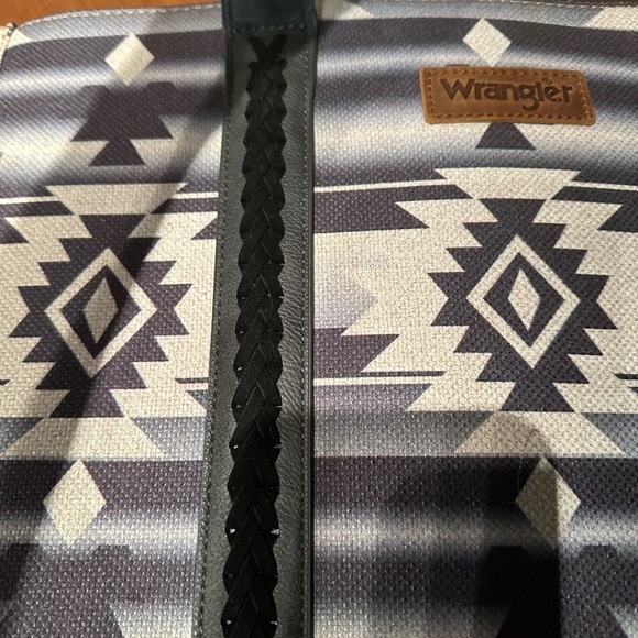 Wrangler women’s tote PRICE DROP large tribal leather - Picture 7 of 11